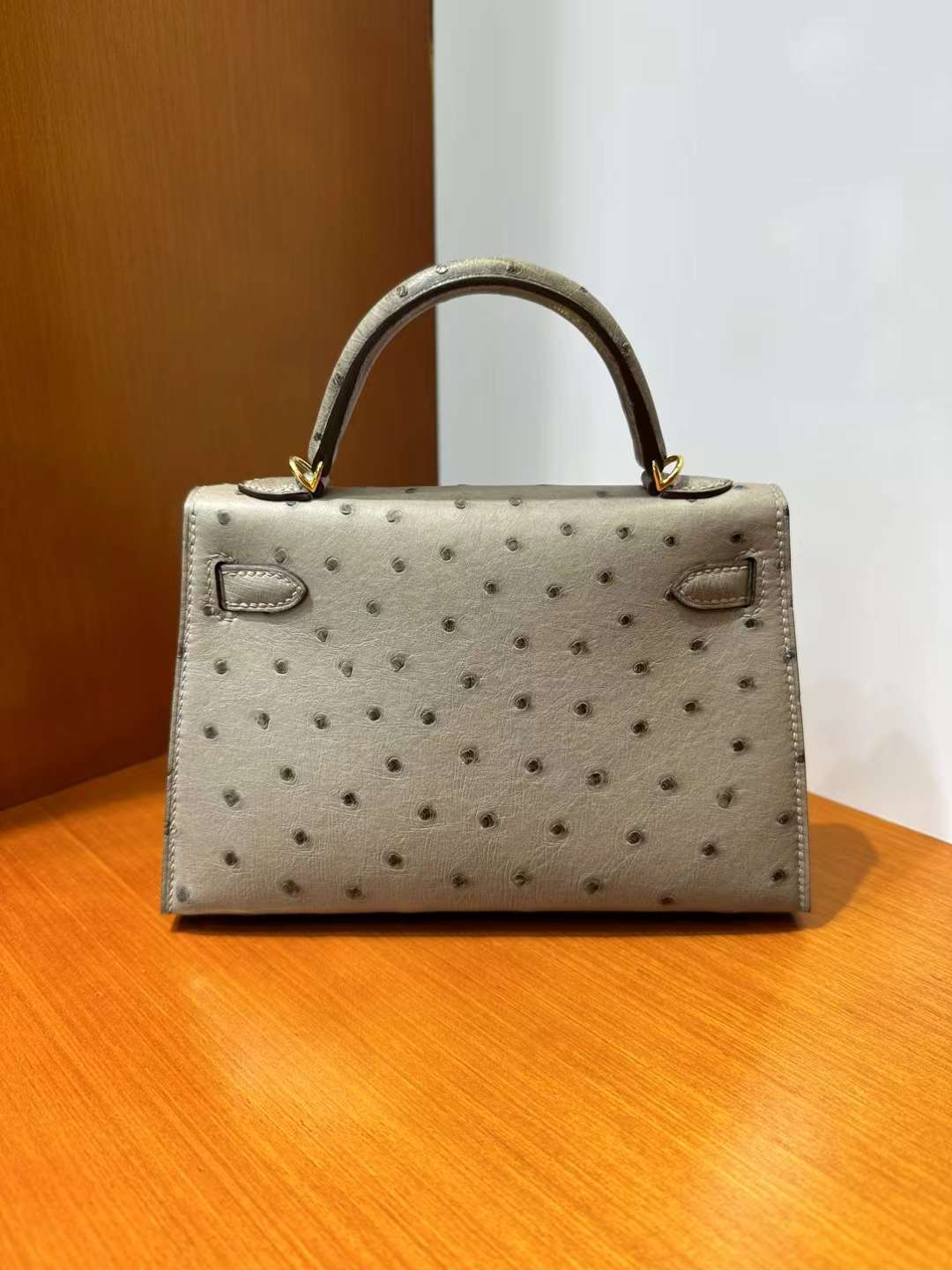 Hermès（爱马仕）Mini Kelly 迷你凯莉 Ostrich 进口kk鸵鸟皮 Ck81 斑鸠灰 金扣 19cm 全手工蜡线缝 Ghw