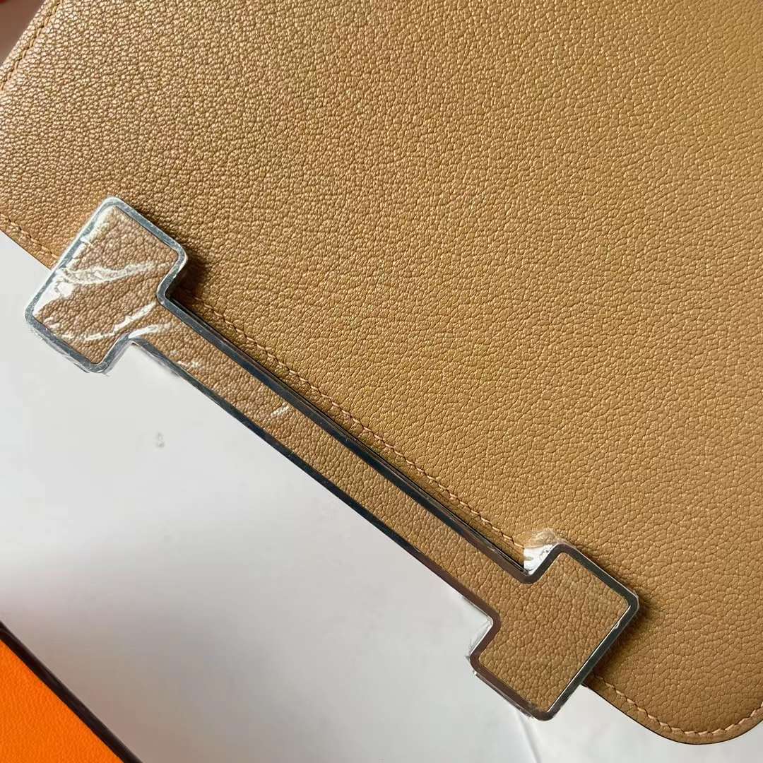 Hermès（爱马仕）Geta 木屐包 Chevre 进口山羊皮 4B 饼干色 银扣 20cm 全手工蜡线缝 Phw