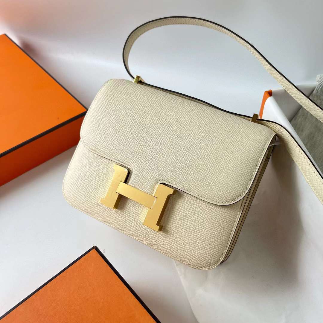 Hermès（爱马仕）Constance 空姐包 Epsom Ck10 奶昔白 Craie 金扣 19cm 全手工蜡线缝 Ghw