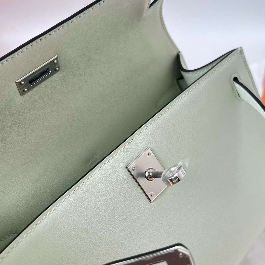Hermès（爱马仕）Mini Kelly Pochette Swift 0S 气泡绿 银扣 22cm 全手工蜡线缝 Phw