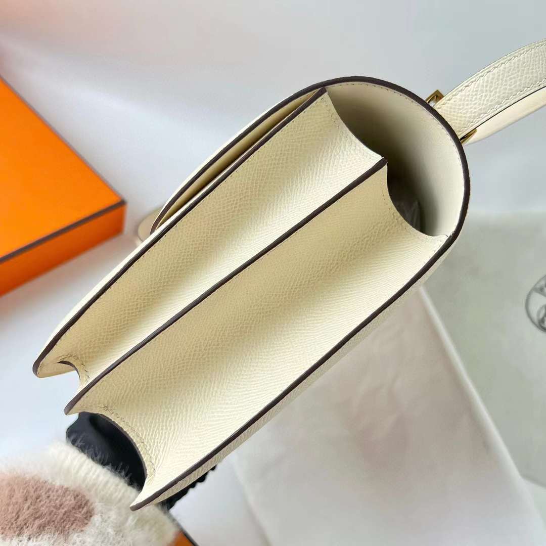 Hermès（爱马仕）Constance 空姐包 Epsom Ck10 奶昔白 Craie 金扣 24cm 全手工蜡线缝 Ghw