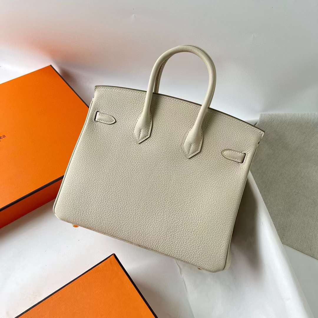 Hermès（爱马仕）Birkin 铂金包 Togo皮 Ck10 奶昔白 金扣 Ghw 25cm