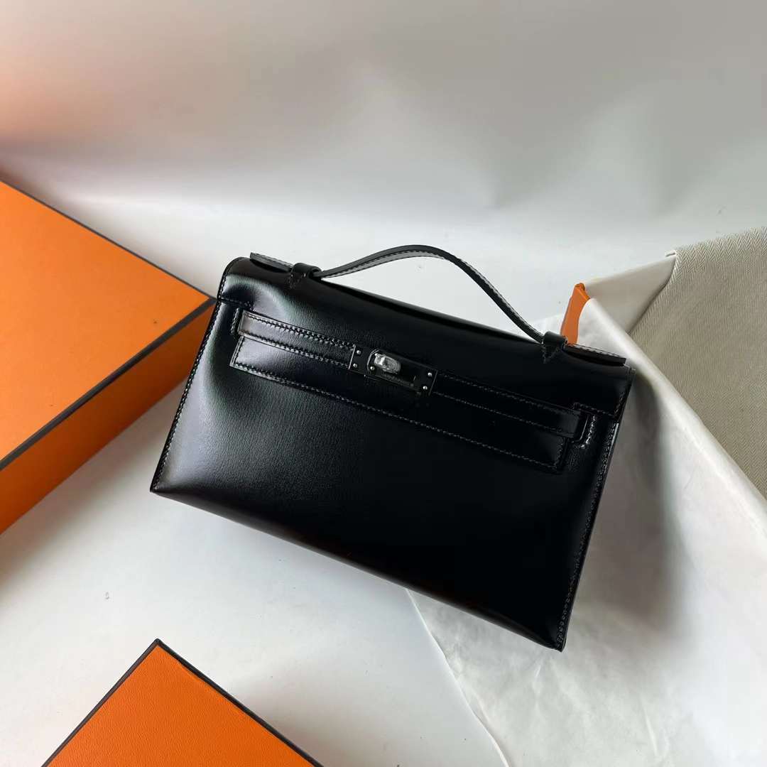 Hermès（爱马仕）Mini Kelly Pochette Boxcalf Ck89 黑色 22cm 全手工蜡线缝 黑扣