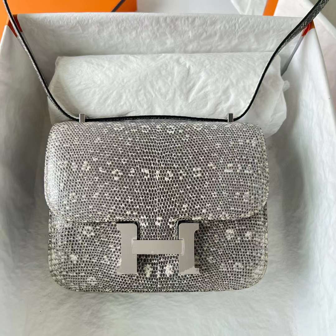 Hermès（爱马仕）Constance 空姐包 Lizard 进口蜥蜴皮 01 自然色 银扣 18cm 全手工蜡线缝 Phw