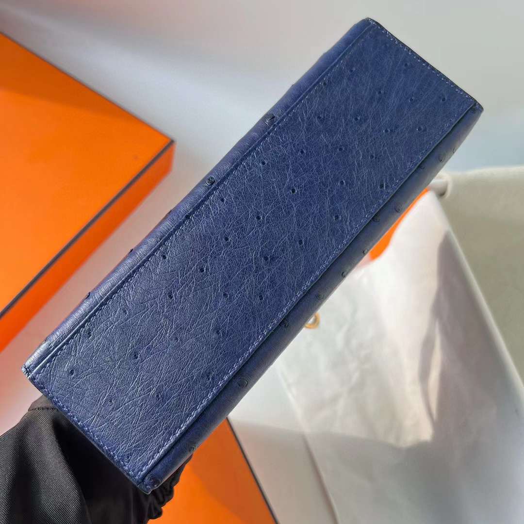 Hermès（爱马仕）Mini Kelly Pochette Ostrich 进口鸵鸟皮 7L 马耳他蓝 金扣 22cm 全手工蜡线缝 Ghw