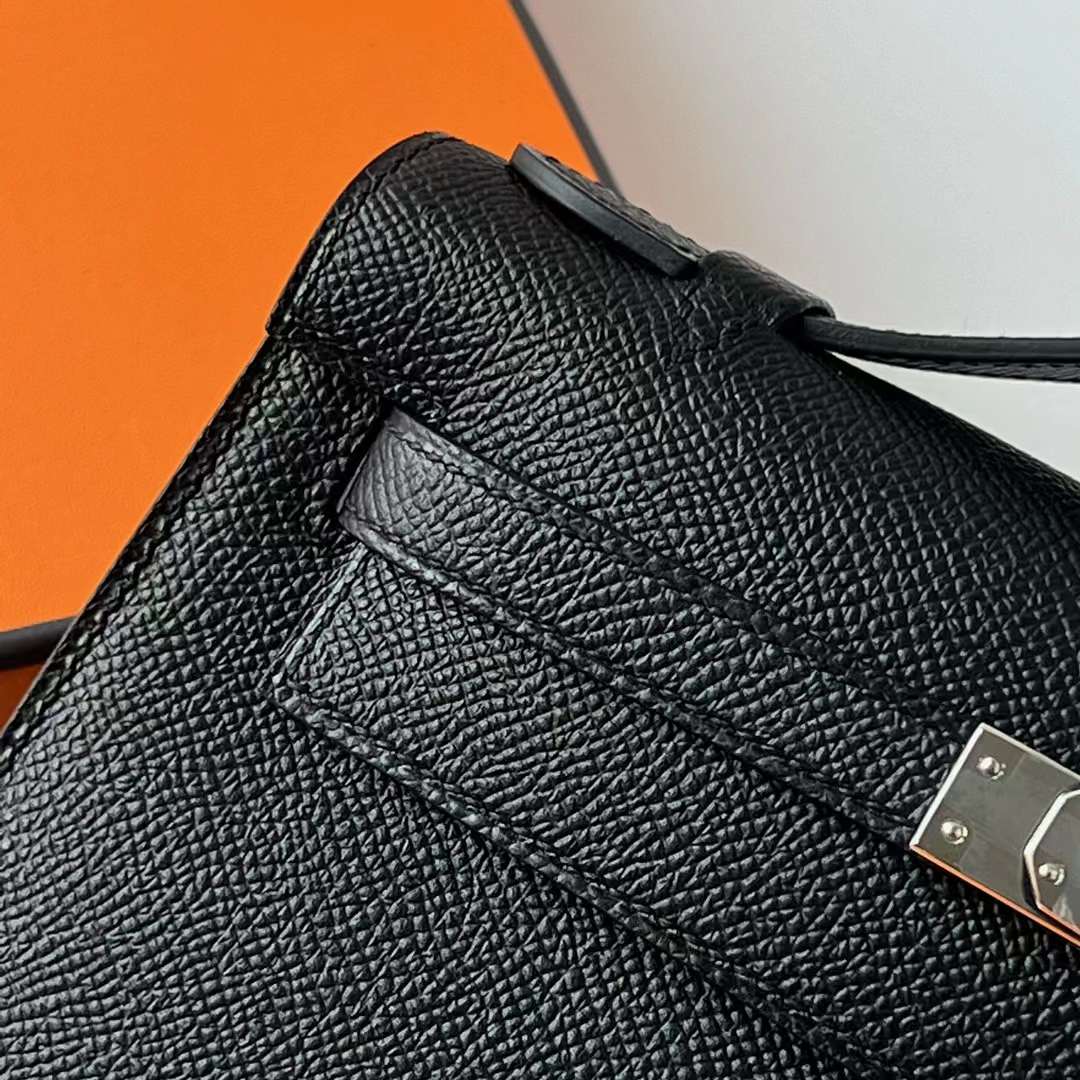 Hermès（爱马仕）Mini Kelly Pochette Epsom Ck89 黑色 银扣 22cm 全手工蜡线缝 Phw