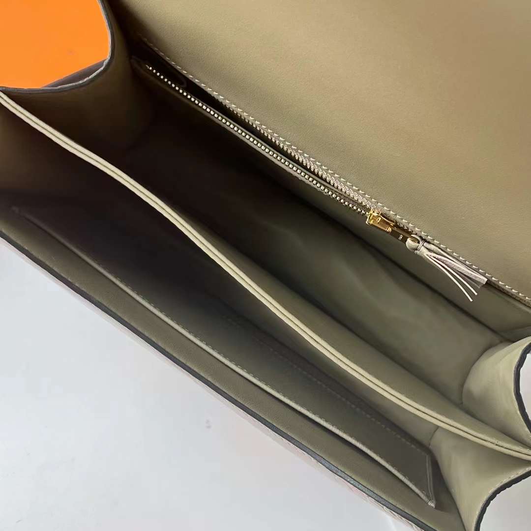 Hermès（爱马仕）Constance 空姐包 亮面美洲鳄鱼皮 Shiny Alligator Crocodile Ck81 斑鸠灰 金扣 24cm 全手工蜡线缝 Ghw