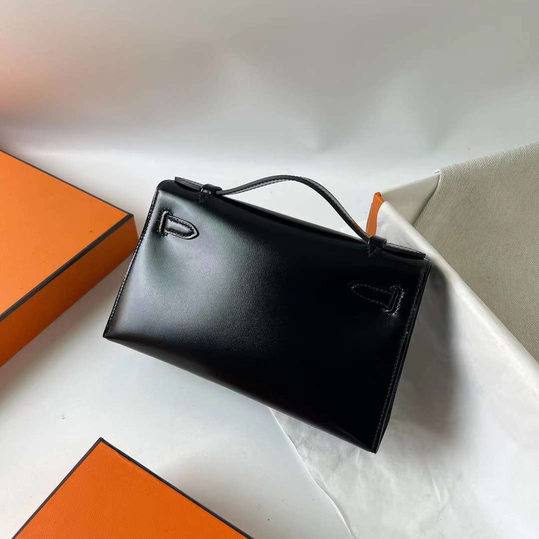 Hermès（爱马仕）Mini Kelly Pochette Boxcalf Ck89 黑色 22cm 全手工蜡线缝 黑扣