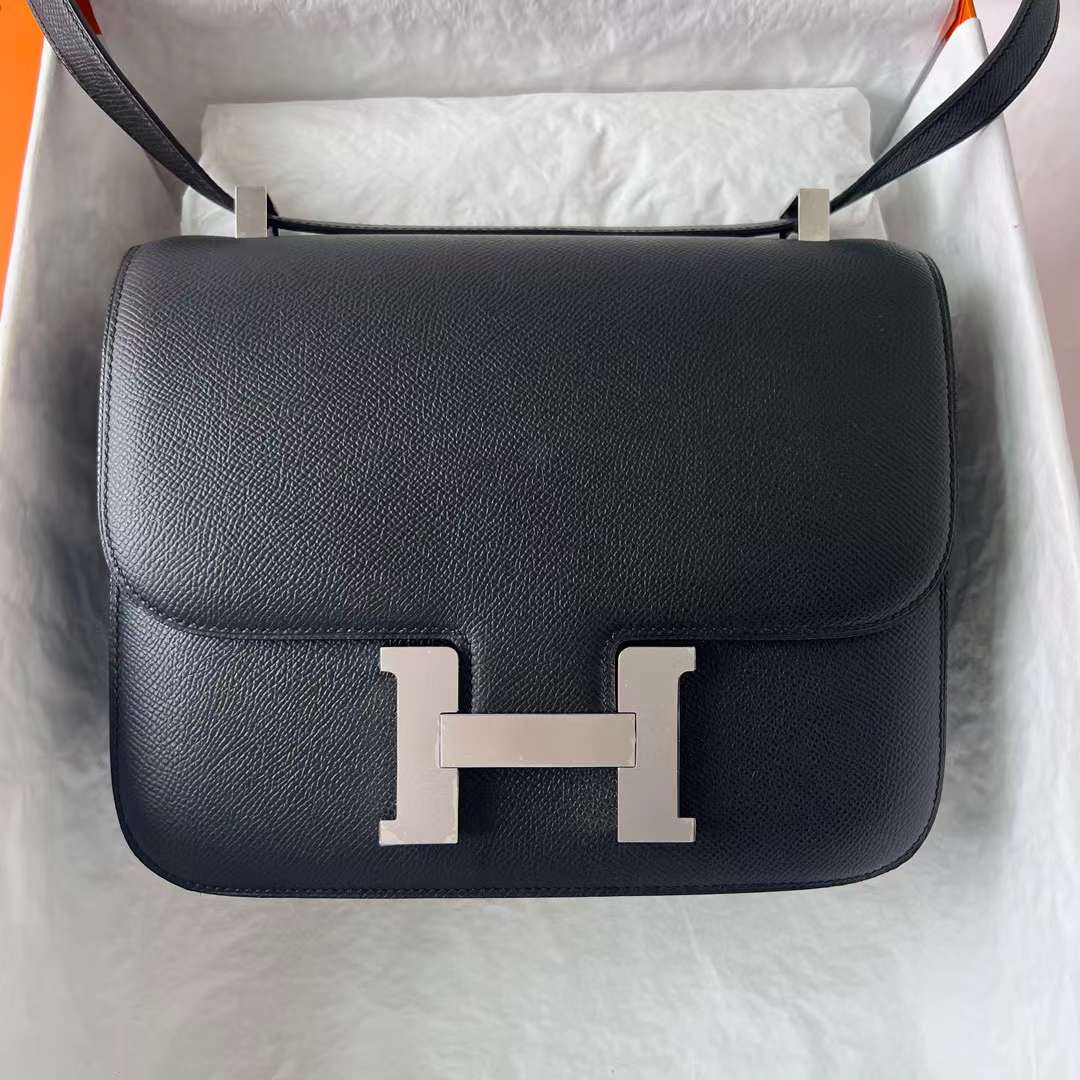 Hermès（爱马仕） Constance 空姐包 Epsom Ck89 黑色 银扣 24cm 全手工蜡线缝 Phw
