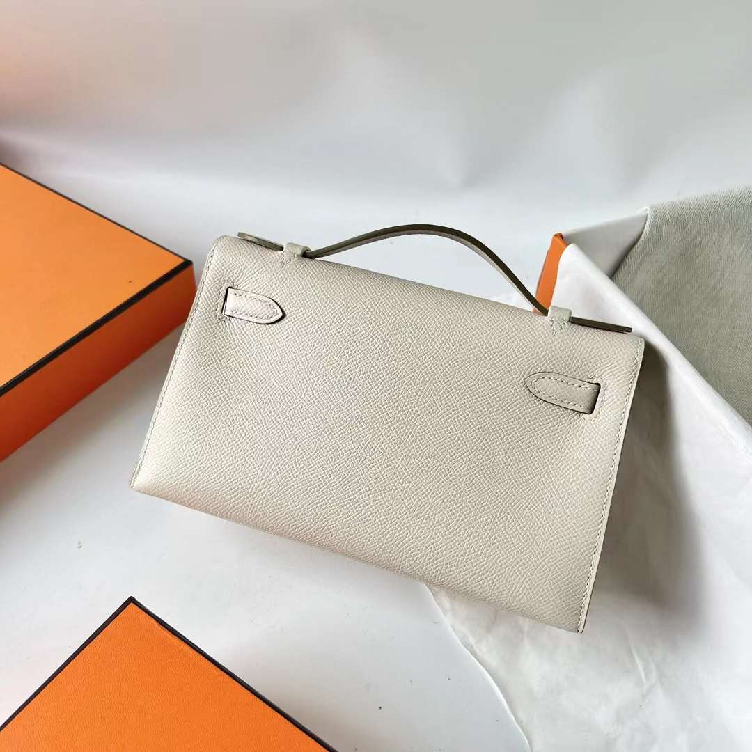 Hermès（爱马仕）Mini Kelly Pochette Epsom Ck10 奶昔白 金扣 22cm 全手工蜡线缝 Ghw