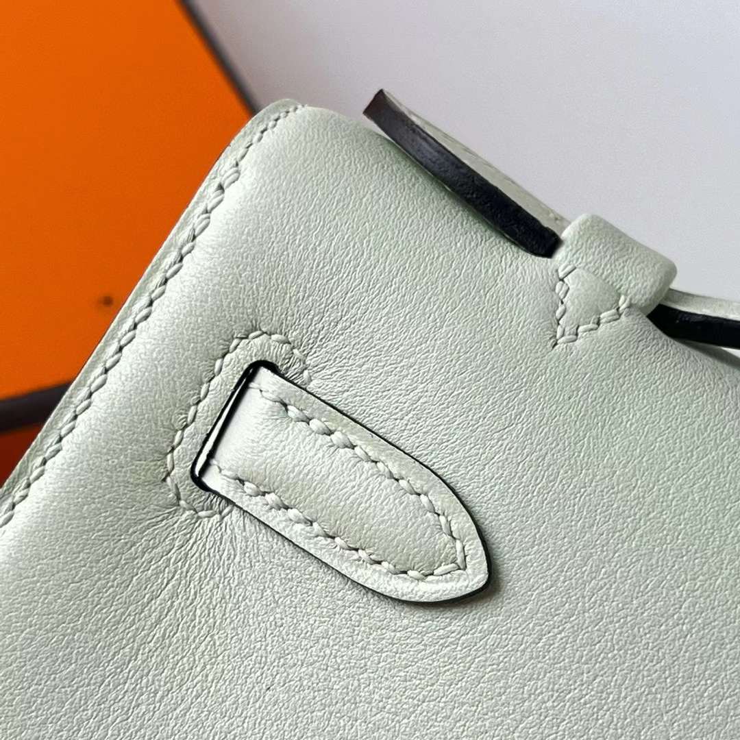 Hermès（爱马仕）Mini Kelly Pochette Swift 0S 气泡绿 银扣 22cm 全手工蜡线缝 Phw