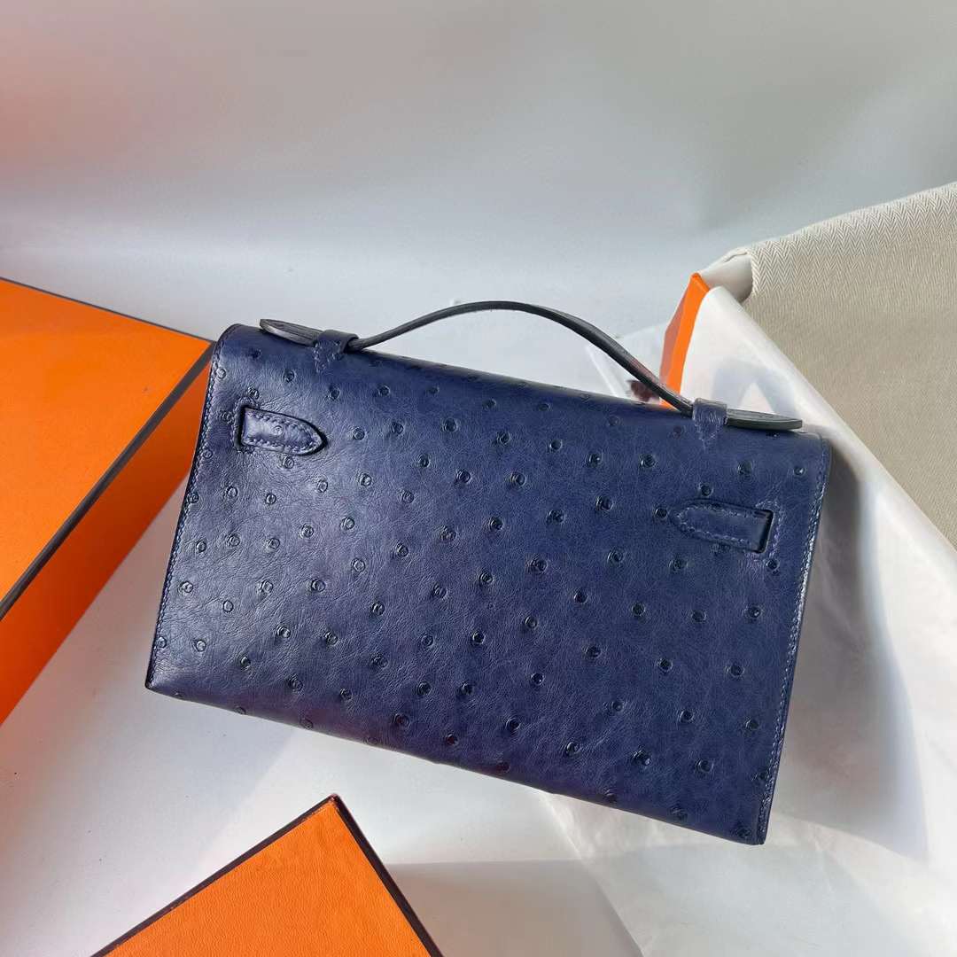Hermès（爱马仕）Mini Kelly Pochette Ostrich 进口鸵鸟皮 7L 马耳他蓝 金扣 22cm 全手工蜡线缝 Ghw