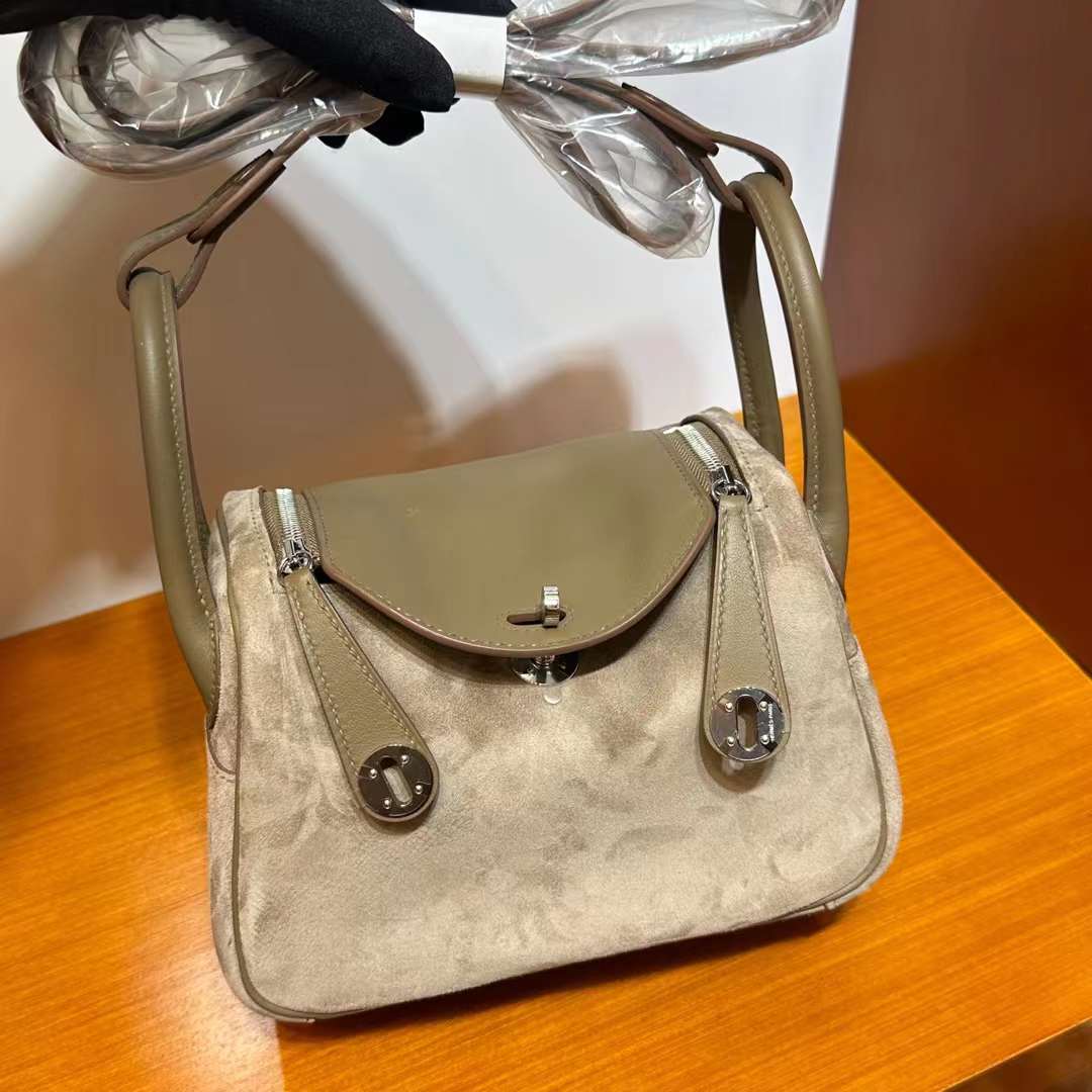 Hermès（爱马仕）Mini Lindy 迷你琳迪包 Suede & Swift 砾石灰 & 大象灰 银扣 19cm 全手工蜡线缝 Phw