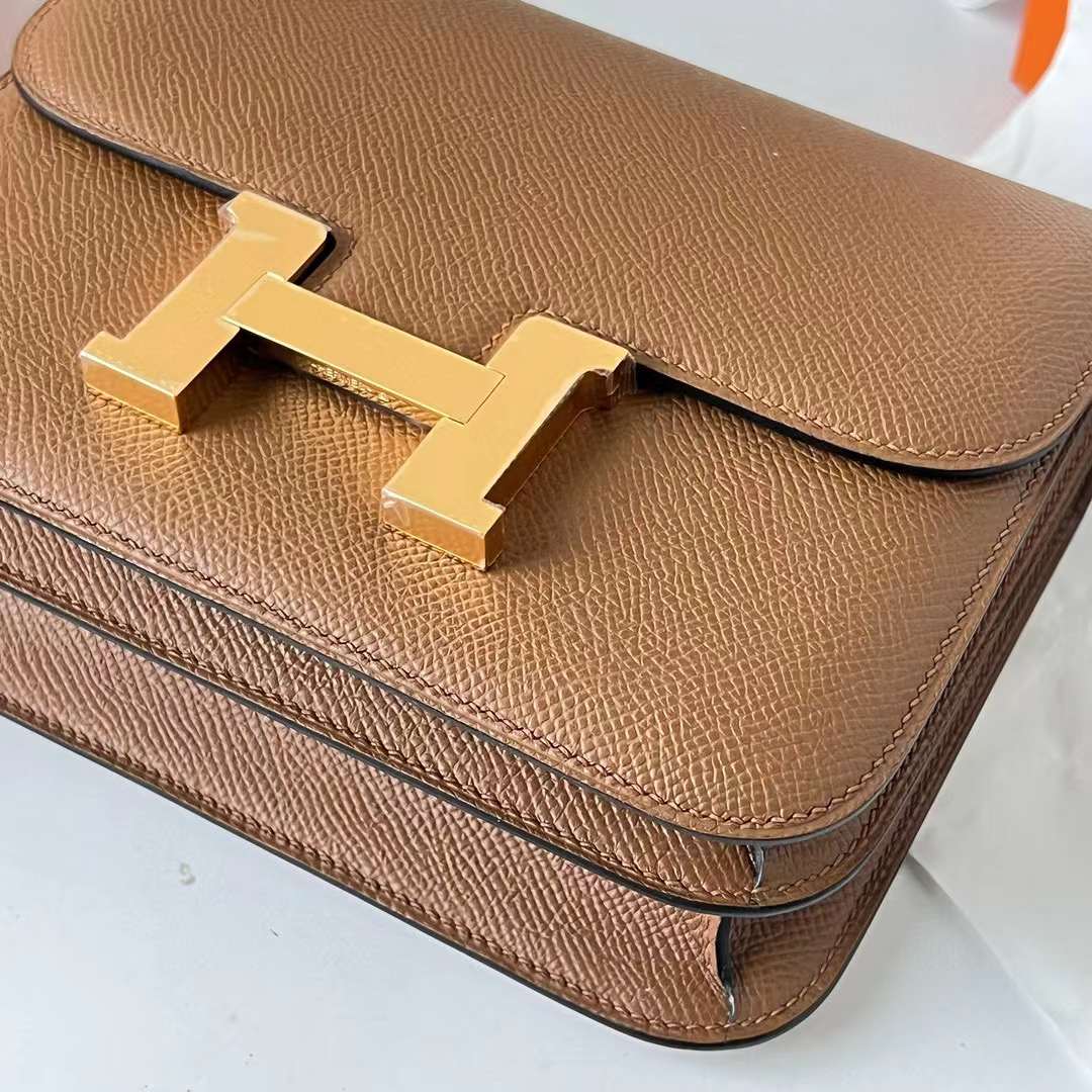 Hermès（爱马仕）Constance 空姐包 Epsom 3G 栗子棕 金扣 19cm 全手工蜡线缝 ghw