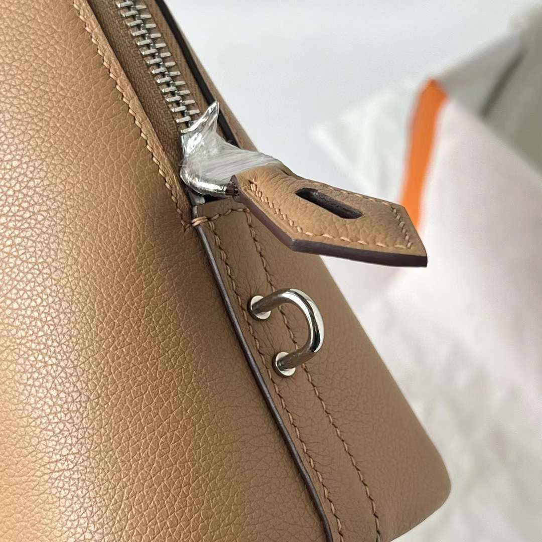 Hermès（爱马仕）Bolide 保龄球包 Evercolor 0M 奶茶色 内拼 X9 锦葵紫 银扣 25cm 全手工蜡线缝 Phw