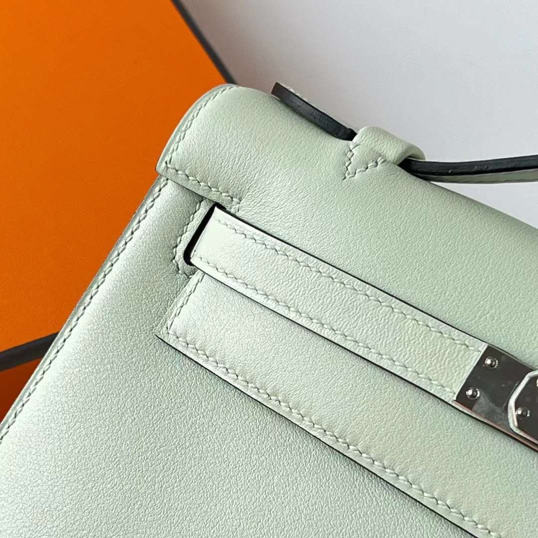 Hermès（爱马仕）Mini Kelly Pochette Swift 0S 气泡绿 银扣 22cm 全手工蜡线缝 Phw