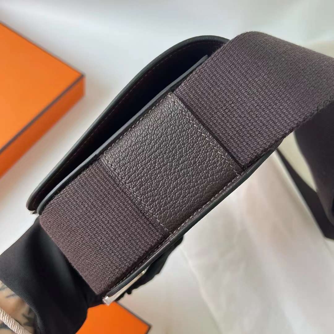 Hermès（爱马仕）Geta 木屐包 Chevre 进口山羊皮 0G 马鞍红 银扣 20cm 全手工蜡线缝 Phw