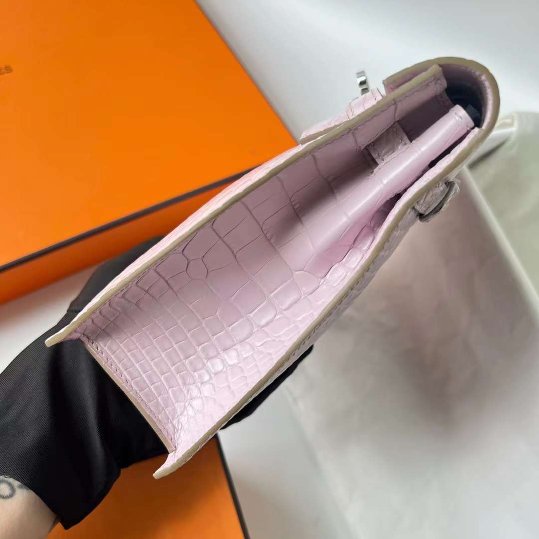 Hermès（爱马仕）Kelly danse 跳舞包 雾面美洲鳄鱼皮 09 梦幻粉紫 银扣 22cm 全手工蜡线缝 Phw