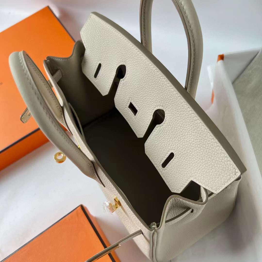 Hermès（爱马仕）Birkin 铂金包 Togo皮 Ck10 奶昔白 金扣 Ghw 25cm