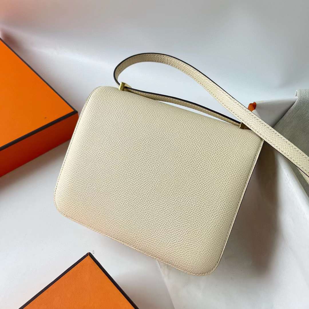 Hermès（爱马仕）Constance 空姐包 Epsom Ck10 奶昔白 Craie 金扣 19cm 全手工蜡线缝 Ghw