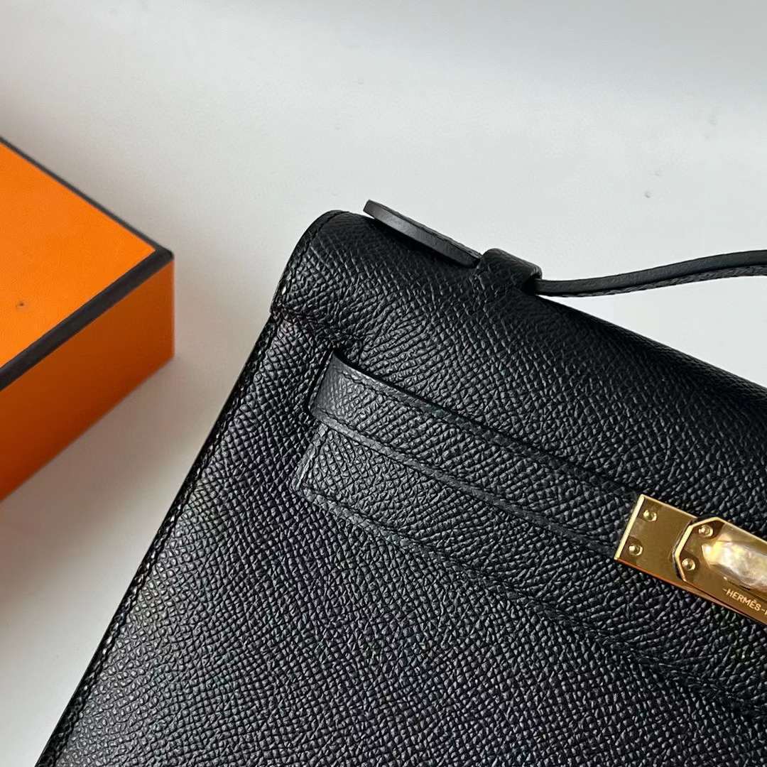 Hermès（爱马仕）Mini Kelly Pochette Epsom Ck89 黑色 金扣 22cm 全手工蜡线缝 Ghw