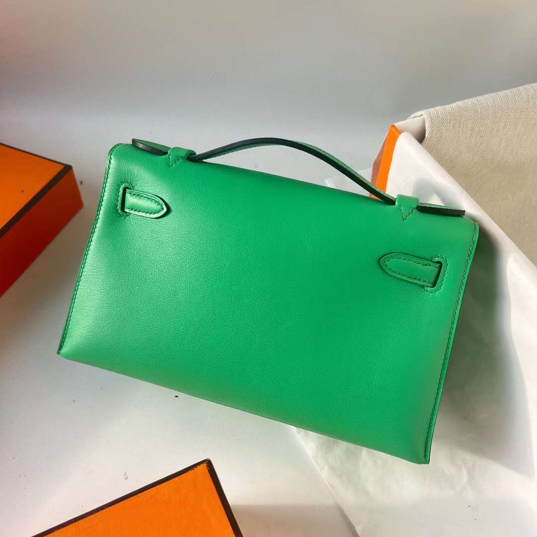 Hermès（爱马仕）Mini Kelly Pochette Swift 0Z 漫画绿 银扣 22cm 全手工蜡线缝 Phw