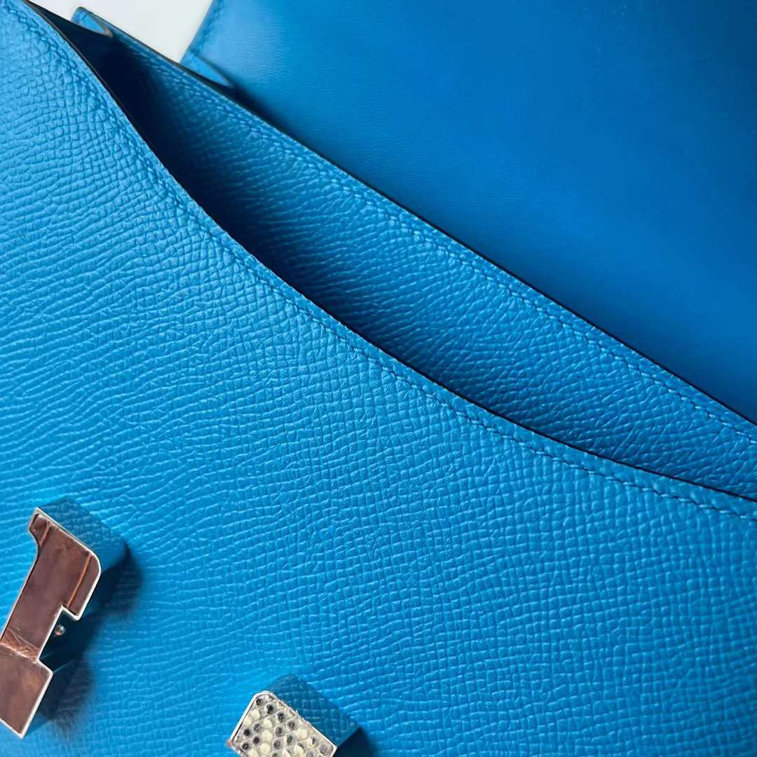 Hermès（爱马仕）Constance 空姐包 Epsom Ck71 法国蓝 蜥蜴鳄鱼扣 19cm 全手工蜡线缝 Phw