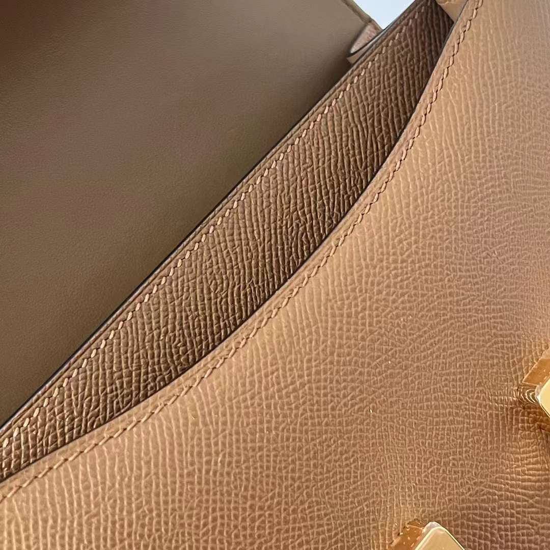 Hermès（爱马仕）Constance 空姐包 Epsom 3G 栗子棕 金扣 19cm 全手工蜡线缝 ghw