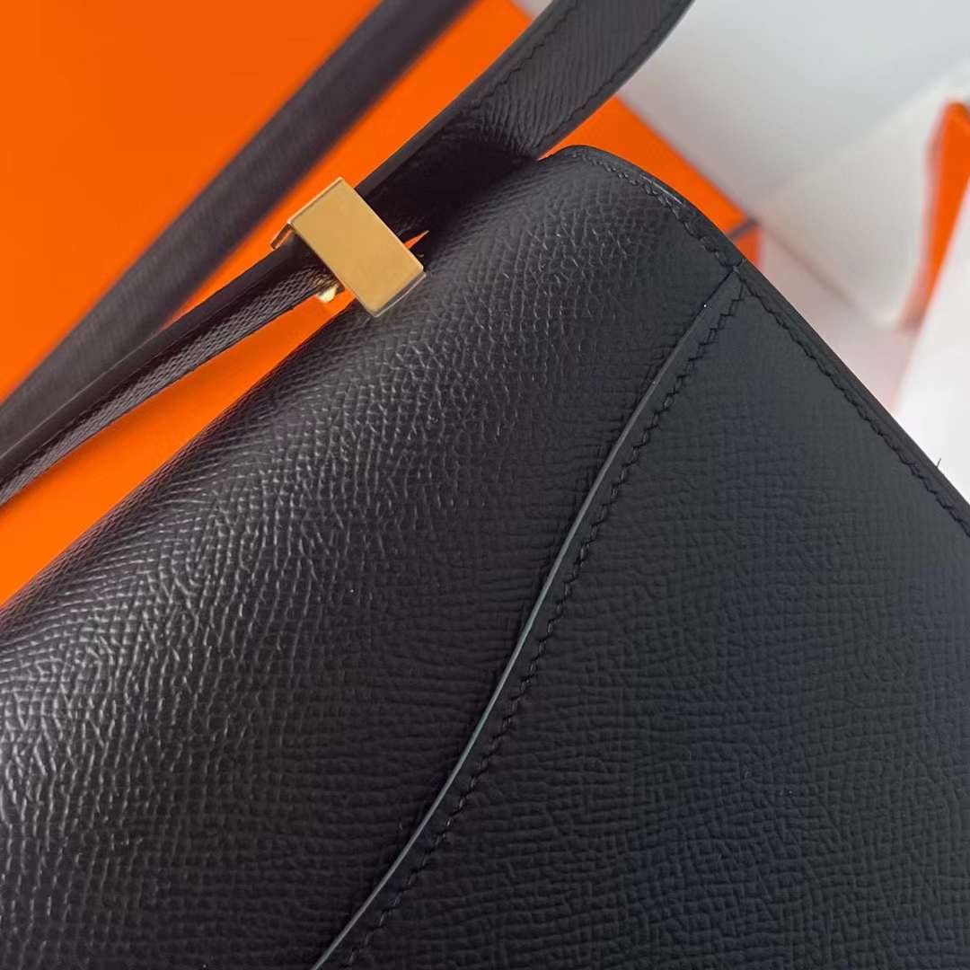 Hermès（爱马仕） Constance 空姐包 1-24cm Epsom Ck89 黑色 金扣 24cm 全手工蜡线缝 Ghw