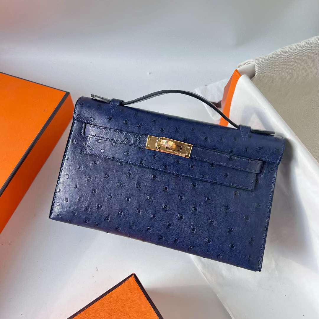 Hermès（爱马仕）Mini Kelly Pochette Ostrich 进口鸵鸟皮 7L 马耳他蓝 金扣 22cm 全手工蜡线缝 Ghw