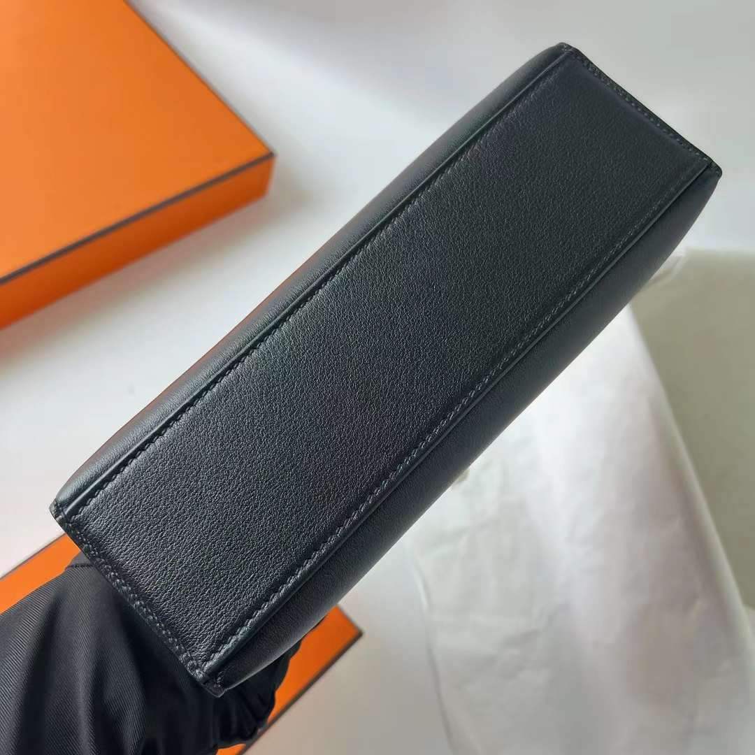 Hermès（爱马仕）Mini Kelly Pochette Swift Ck89 黑色 银扣 22cm 全手工蜡线缝 Phw