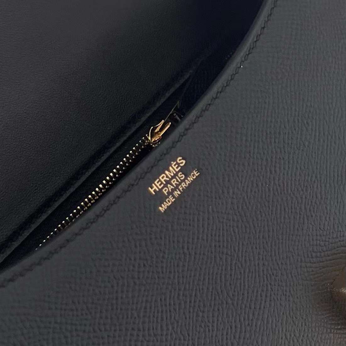 Hermès（爱马仕） Constance 空姐包 1-24cm Epsom Ck89 黑色 金扣 24cm 全手工蜡线缝 Ghw