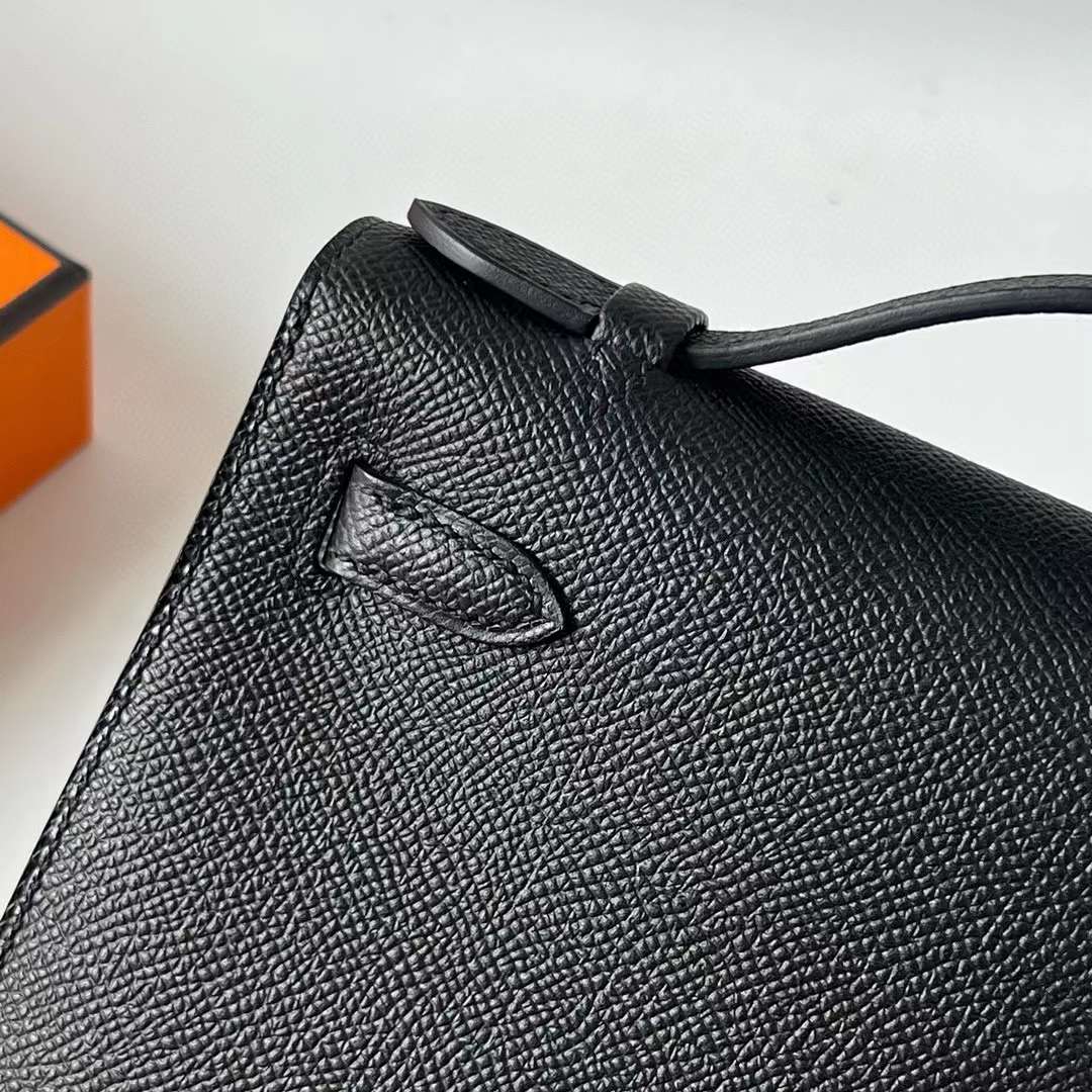 Hermès（爱马仕）Mini Kelly Pochette Epsom Ck89 黑色 金扣 22cm 全手工蜡线缝 Ghw