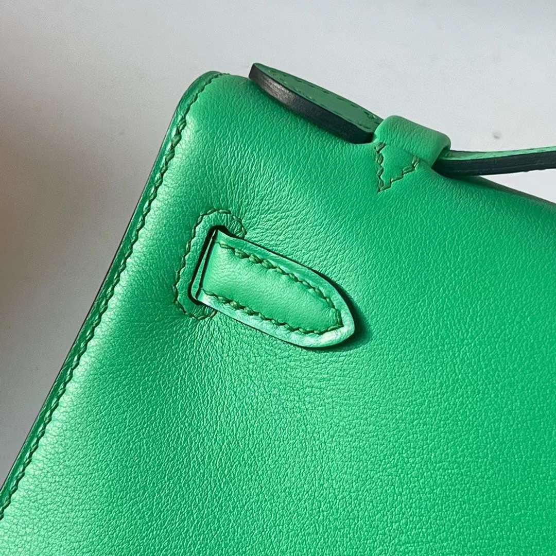 Hermès（爱马仕）Mini Kelly Pochette Swift 0Z 漫画绿 银扣 22cm 全手工蜡线缝 Phw