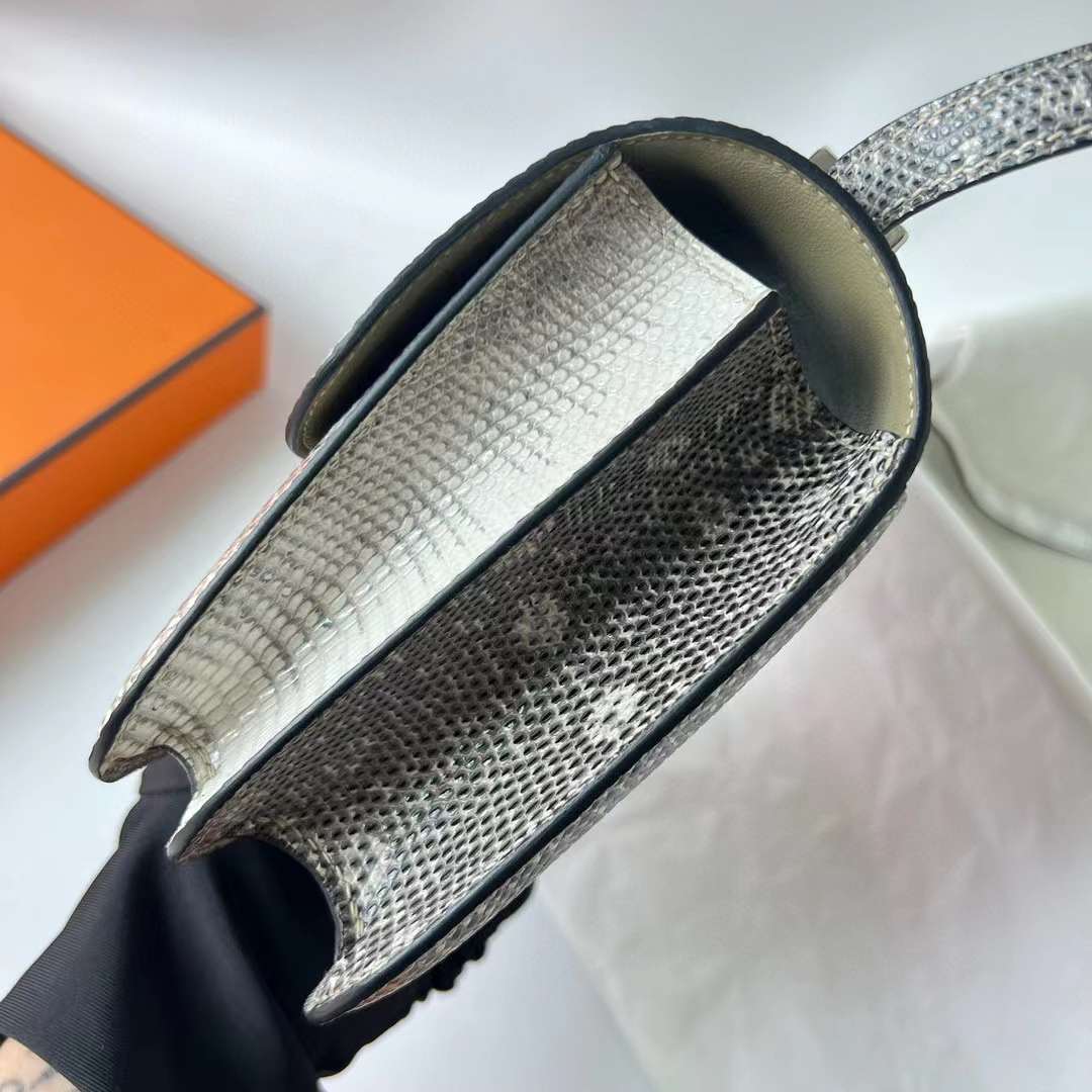 Hermès（爱马仕）Constance 空姐包 Lizard 进口蜥蜴皮 01 自然色 银扣 18cm 全手工蜡线缝 Phw
