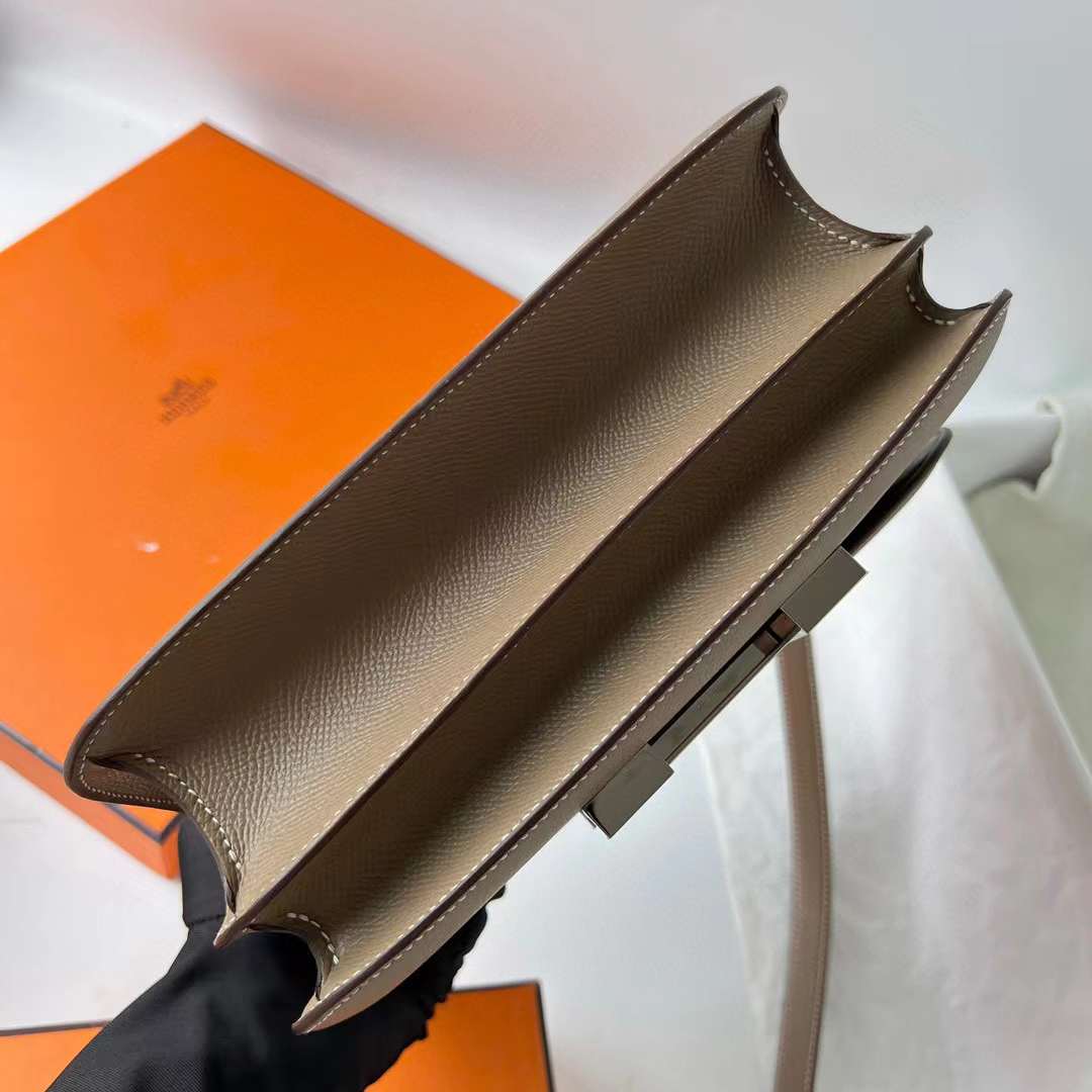 Hermès（爱马仕） Constance 空姐包 Epsom Ck18 大象灰 银扣 24cm 全手工蜡线缝 Phw