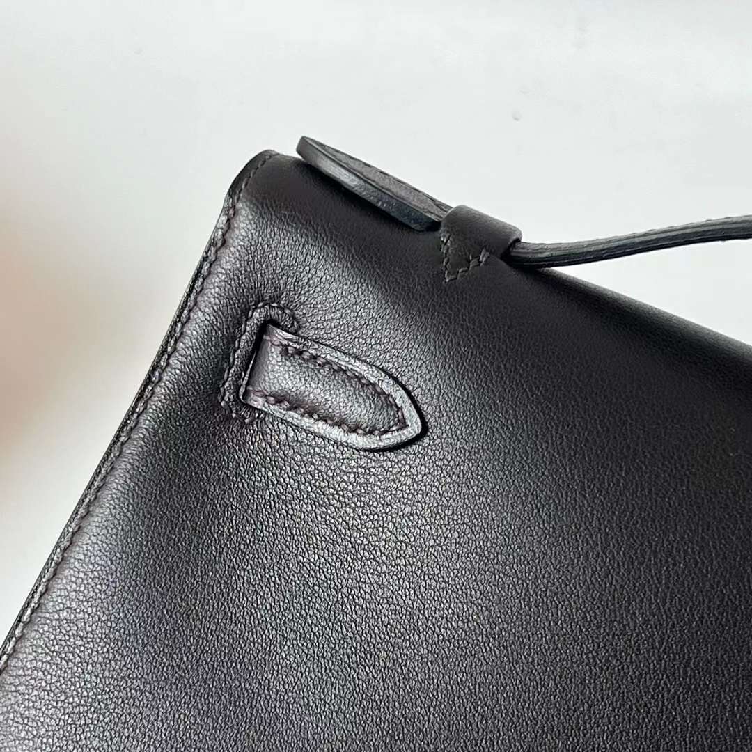 Hermès（爱马仕）Mini Kelly Pochette Swift Ck46 乌木色 银扣 22cm 全手工蜡线缝 Phw