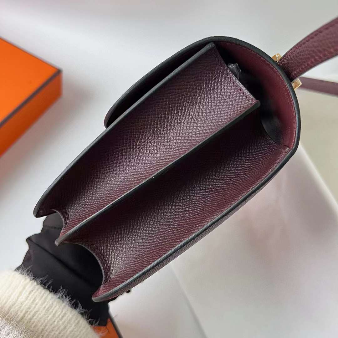 Hermès（爱马仕）Constance 空姐包 Epsom 0G 马鞍红 金扣 19cm 全手工蜡线缝 ghw