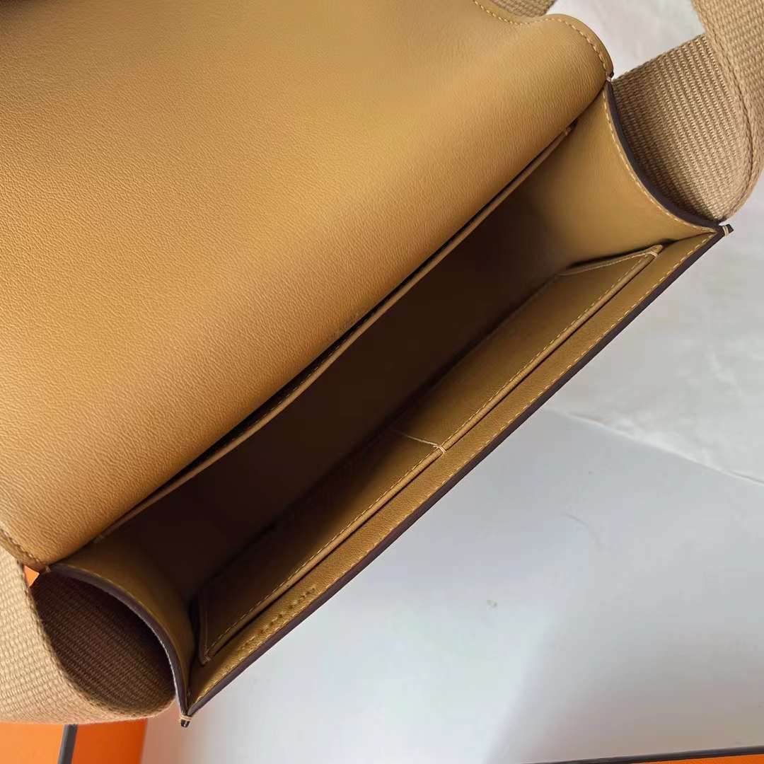 Hermès（爱马仕）Geta 木屐包 Chevre 进口山羊皮 4B 饼干色 银扣 20cm 全手工蜡线缝 Phw