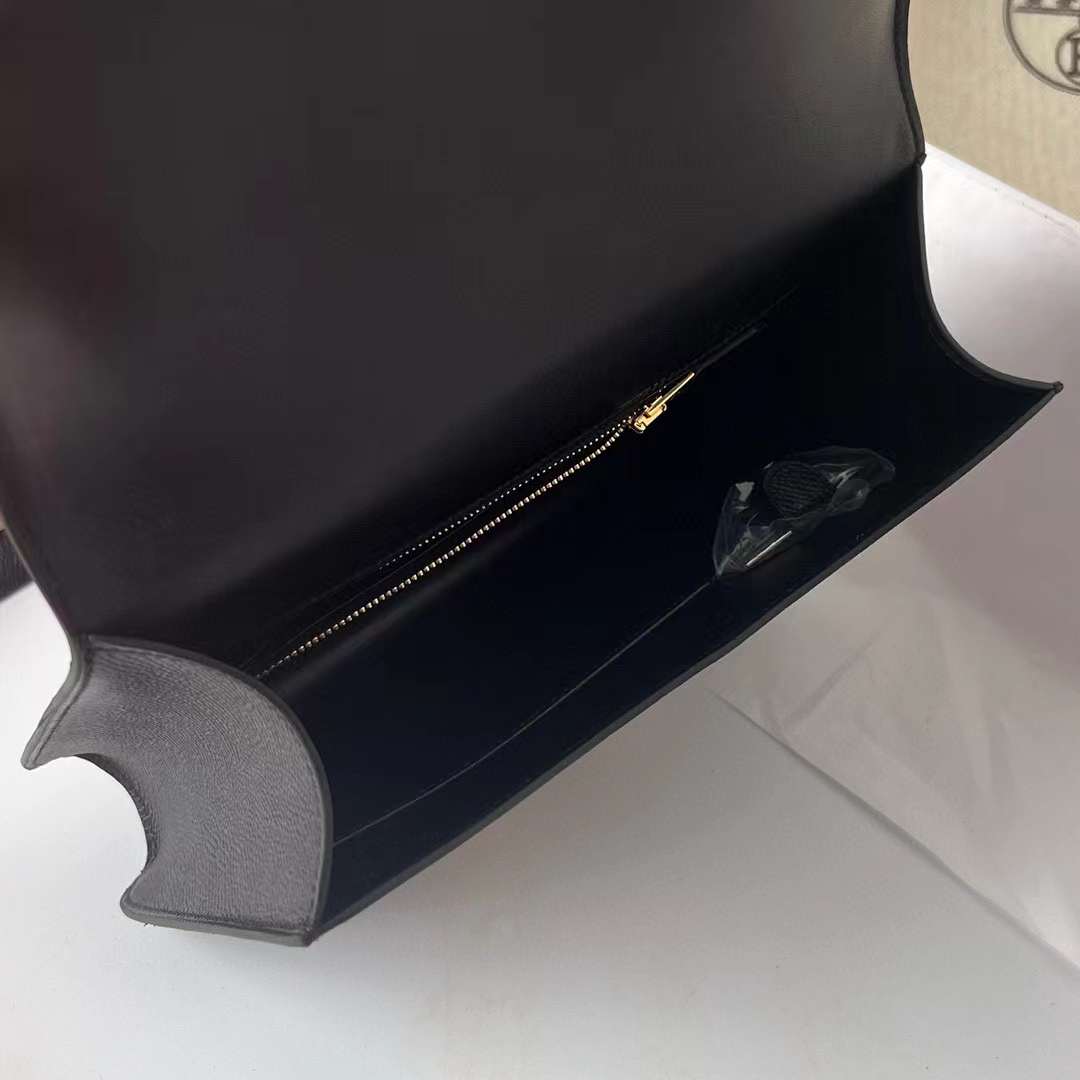 Hermès（爱马仕） Constance 空姐包 1-24cm Epsom Ck89 黑色 金扣 24cm 全手工蜡线缝 Ghw