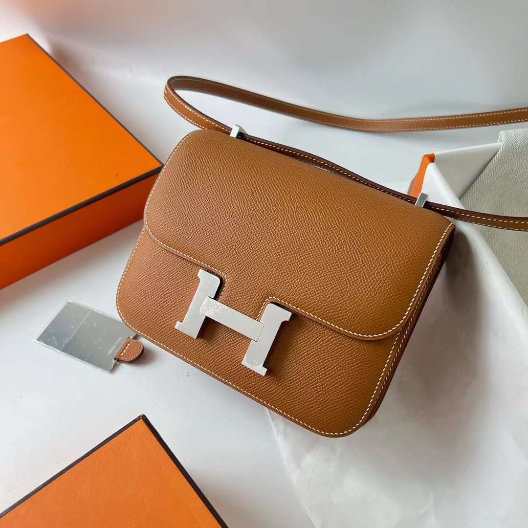 Hermès（爱马仕）Constance 空姐包 镜子款 Epsom Ck37 金棕色 银扣 18cm 全手工蜡线缝 Phw
