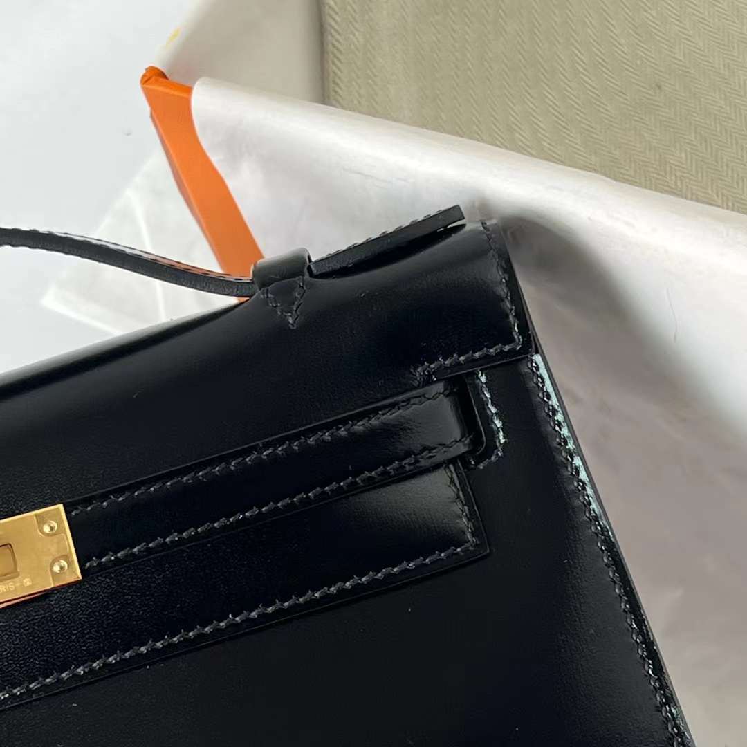 Hermès（爱马仕）Mini Kelly Pochette Boxcalf Ck89 黑色 金扣 22cm 全手工蜡线缝