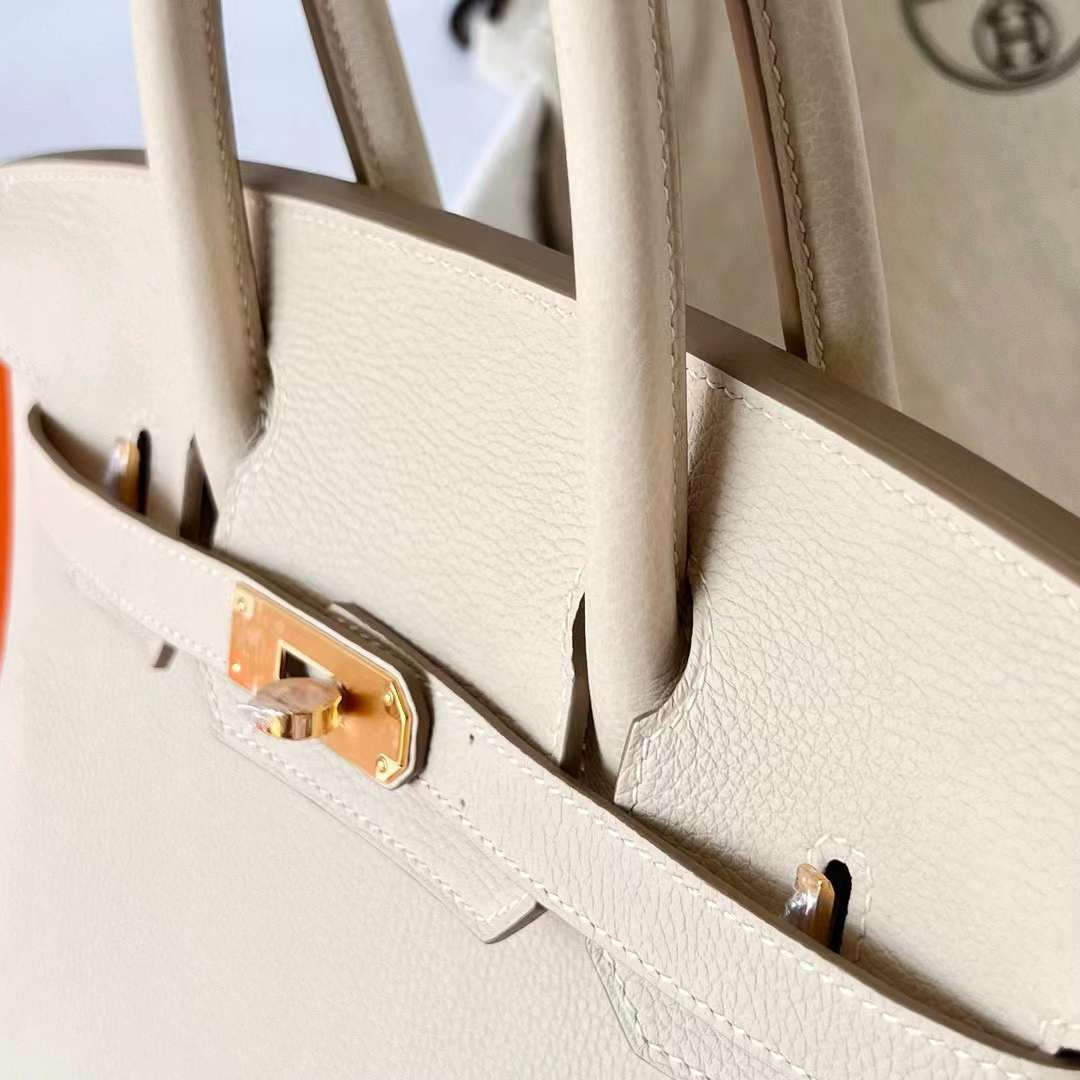 Hermès（爱马仕）Birkin 铂金包 Togo皮 Ck10 奶昔白 金扣 Ghw 30cm
