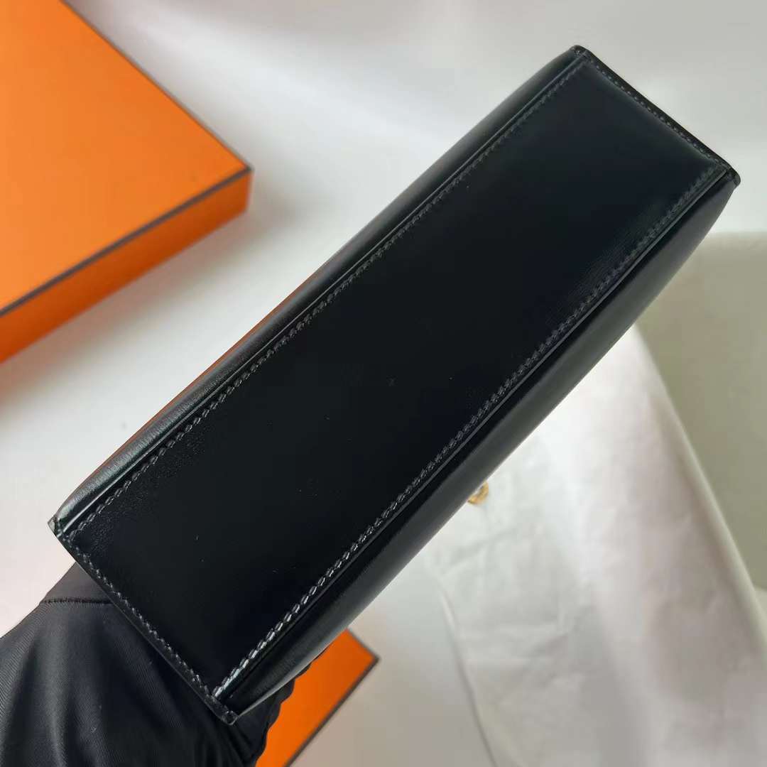Hermès（爱马仕）Mini Kelly Pochette Boxcalf Ck89 黑色 金扣 22cm 全手工蜡线缝