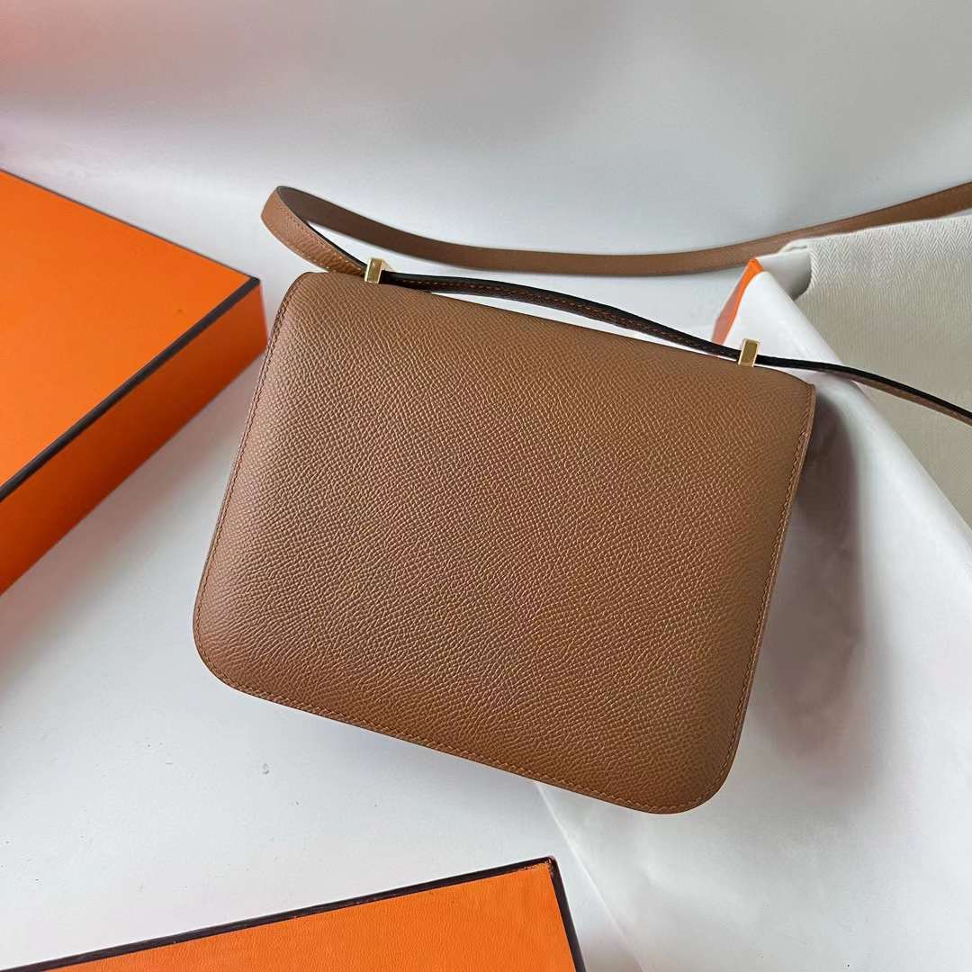 Hermès（爱马仕）Constance 空姐包 Epsom 3G 栗子棕 金扣 19cm 全手工蜡线缝 ghw