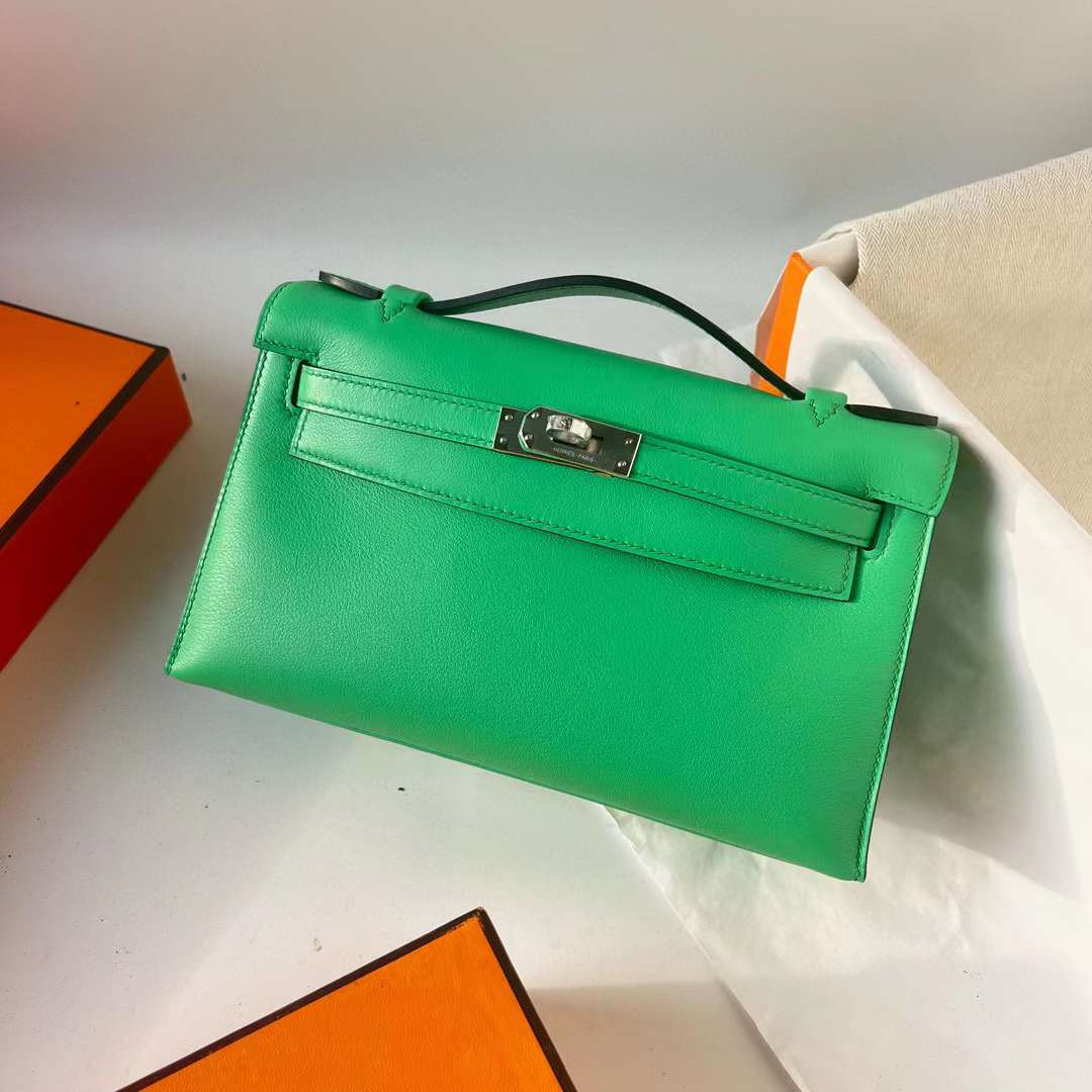 Hermès（爱马仕）Mini Kelly Pochette Swift 0Z 漫画绿 银扣 22cm 全手工蜡线缝 Phw