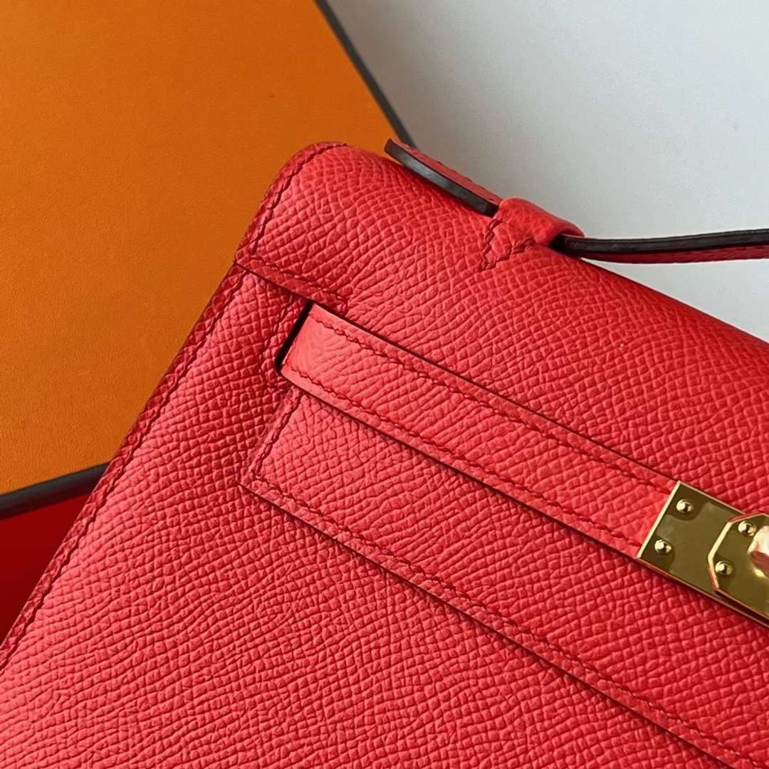 Hermès（爱马仕）Mini Kelly Pochette Epsom T5 蜜桃粉 金扣 22cm 全手工蜡线缝 Ghw